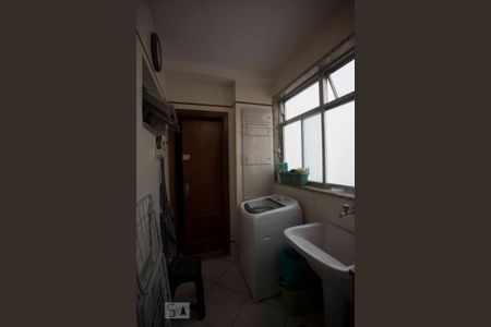 quarto de serviço de apartamento para alugar com 2 quartos, 72m² em Icaraí, Niterói