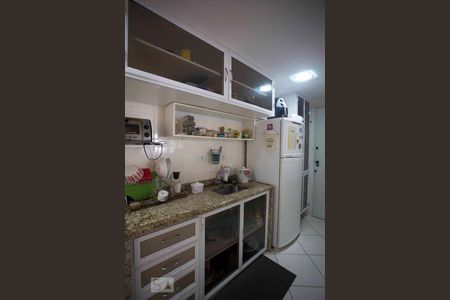 cozinha de apartamento para alugar com 2 quartos, 72m² em Icaraí, Niterói