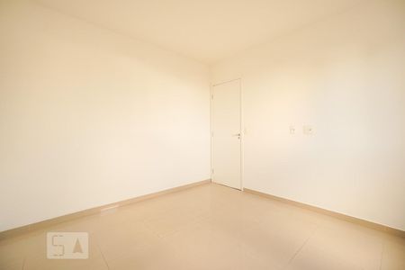 Quarto 2 de apartamento para alugar com 2 quartos, 47m² em Vila Antonieta, São Paulo