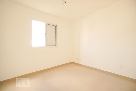 Quarto 2 de apartamento para alugar com 2 quartos, 47m² em Vila Antonieta, São Paulo