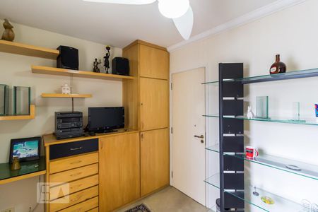 Apartamento para alugar com 65m², 2 quartos e 1 vaga Apartamento para alugar com 65m², 2 quartos e 1 vagaQuarto