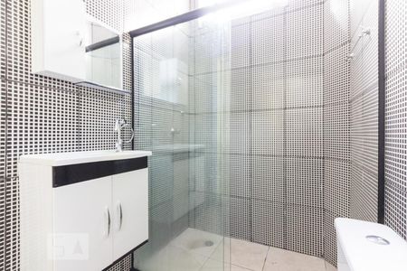 Banheiro de casa para alugar com 2 quartos, 140m² em Parque São Luís, São Paulo