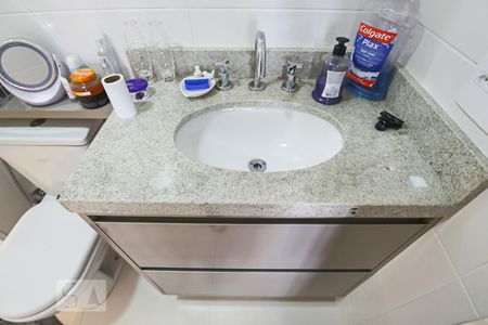 Banheiro de kitnet/studio para alugar com 1 quarto, 35m² em Consolação, São Paulo