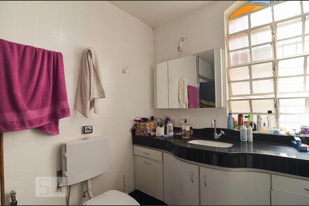 Casa para alugar com 450m², 7 quartos e 3 vagasBanheiro social