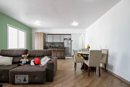 Apartamento para alugar com 77m², 2 quartos e 1 vagaSala