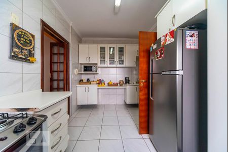 Apartamento à venda com 130m², 3 quartos e 2 vagas Apartamento à venda com 130m², 3 quartos e 2 vagasCozinha