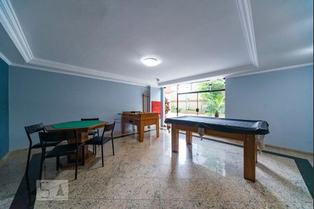 Apartamento à venda com 130m², 3 quartos e 2 vagas Apartamento à venda com 130m², 3 quartos e 2 vagasSalão de Jogos