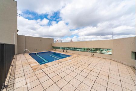 Apartamento à venda com 130m², 3 quartos e 2 vagas Apartamento à venda com 130m², 3 quartos e 2 vagasPiscina