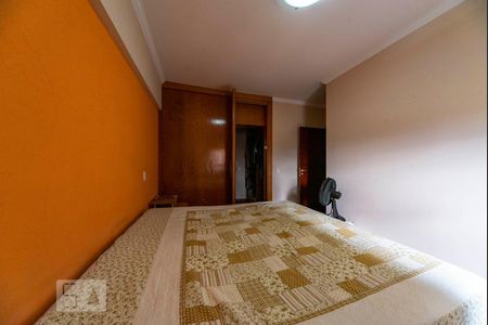 Apartamento à venda com 130m², 3 quartos e 2 vagas Apartamento à venda com 130m², 3 quartos e 2 vagasQuarto 3