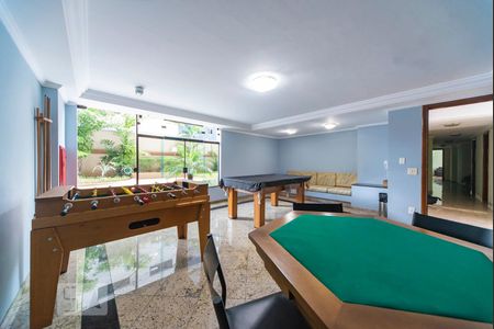 Apartamento à venda com 130m², 3 quartos e 2 vagas Apartamento à venda com 130m², 3 quartos e 2 vagasSalão de Jogos