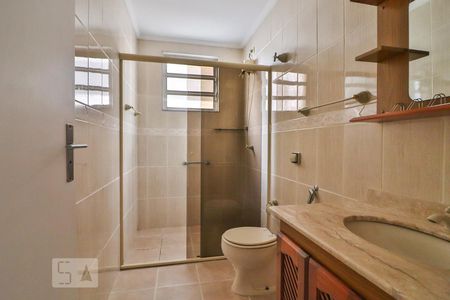 Banheiro de apartamento para alugar com 1 quarto, 57m² em Pinheiros, São Paulo