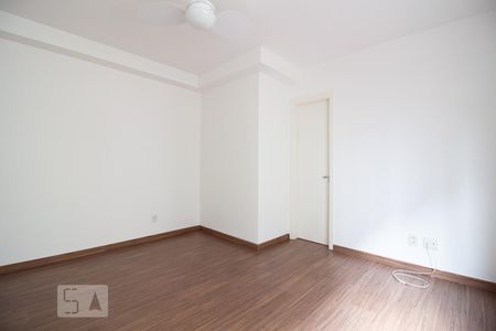 Dormitório2 de apartamento para alugar com 2 quartos, 58m² em Azenha, Porto Alegre