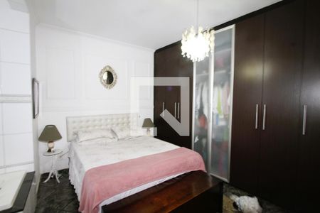 Casa à venda com 250m², 4 quartos e 3 vagasSuíte