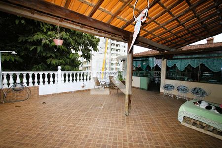 Casa à venda com 250m², 4 quartos e 3 vagasVaranda gourmet