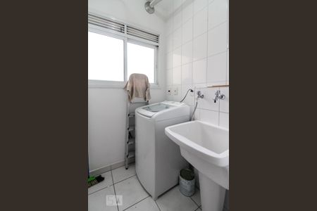 Área de Serviço de apartamento para alugar com 2 quartos, 72m² em Vila Yara, Osasco