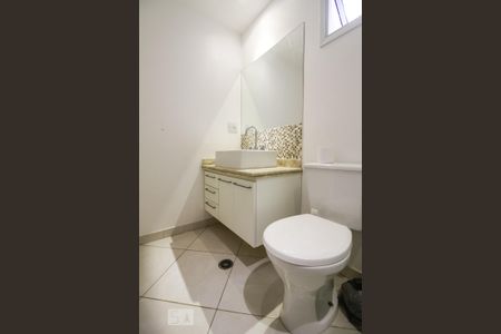Apartamento à venda com 72m², 2 quartos e 2 vagas Apartamento à venda com 72m², 2 quartos e 2 vagasBanheiro