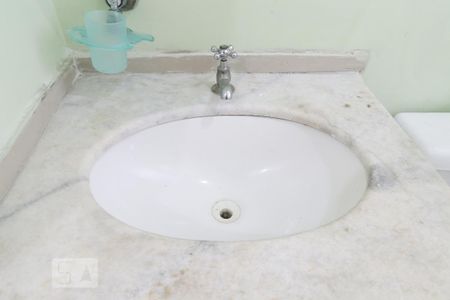 Banheiro de apartamento para alugar com 2 quartos, 47m² em Vila Gustavo, São Paulo
