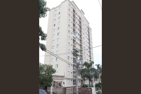 Apartamento para alugar com 47m², 2 quartos e 1 vaga Apartamento para alugar com 47m², 2 quartos e 1 vagaFachada