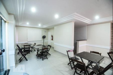 Apartamento para alugar com 68m², 2 quartos e 1 vagaÁrea Comum - Salão de Festas