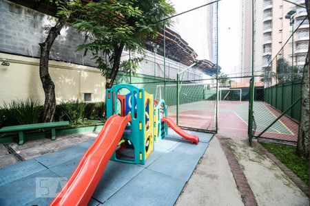 Apartamento para alugar com 68m², 2 quartos e 1 vagaÁrea Comum - Playground