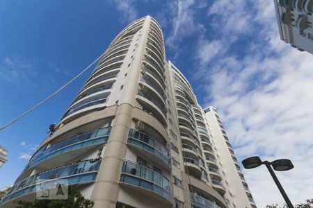 Apartamento para alugar com 98m², 3 quartos e 2 vagasFachada