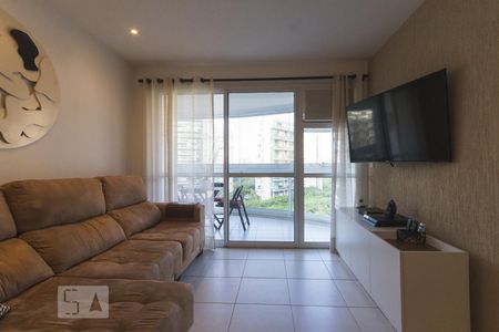 Sala de apartamento para alugar com 3 quartos, 98m² em Barra da Tijuca, Rio de Janeiro