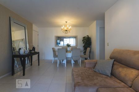 Sala de apartamento para alugar com 3 quartos, 98m² em Barra da Tijuca, Rio de Janeiro