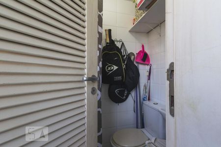 Apartamento para alugar com 98m², 3 quartos e 2 vagasBanheiro de Serviço