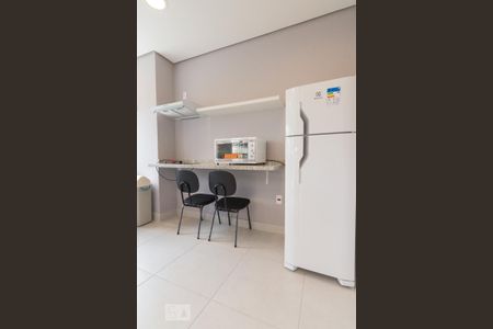 Apartamento para alugar com 31m², 1 quarto e sem vaga Apartamento para alugar com 31m², 1 quarto e sem vagaCopa do Salão de Festas