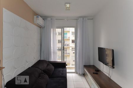Sala de apartamento para alugar com 2 quartos, 51m² em São Cristóvão, Rio de Janeiro