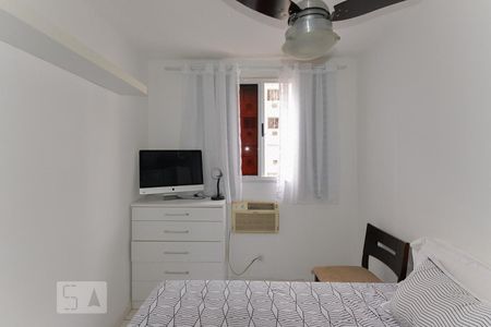Quarto 1 de apartamento para alugar com 2 quartos, 51m² em São Cristóvão, Rio de Janeiro