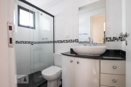 Apartamento para alugar com 69m², 2 quartos e 1 vaga Apartamento para alugar com 69m², 2 quartos e 1 vagaBanheiro
