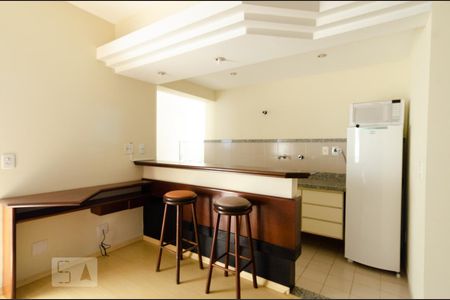 Sala de apartamento para alugar com 1 quarto, 50m² em Cambuí, Campinas