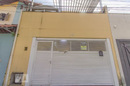 Casa à venda com 180m², 3 quartos e 2 vagasFachada