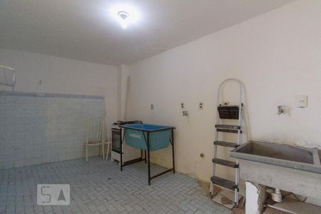 Casa à venda com 180m², 3 quartos e 2 vagasÁrea de Serviço