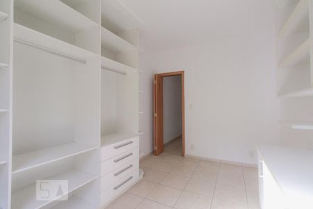 Casa à venda com 180m², 3 quartos e 2 vagasQuarto 1