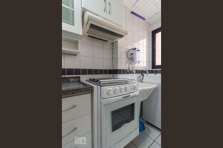 Apartamento para alugar com 55m², 2 quartos e 2 vagasCozinha