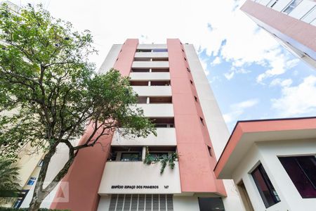 Apartamento para alugar com 55m², 2 quartos e 2 vagasFachada