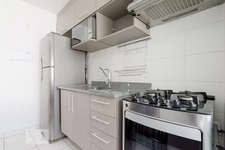 Cozinha de apartamento para alugar com 1 quarto, 32m² em Barra Funda, São Paulo