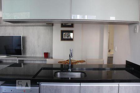 Cozinha de apartamento para alugar com 2 quartos, 70m² em Sion, Belo Horizonte