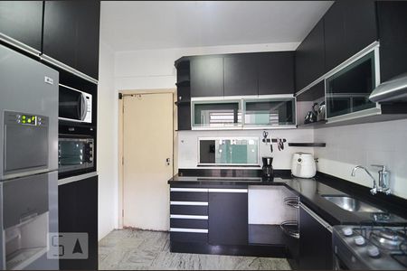 Cozinha de apartamento à venda com 4 quartos, 192m² em Coração de Jesus, Belo Horizonte