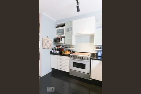 Apartamento à venda com 162m², 2 quartos e 2 vagasCozinha