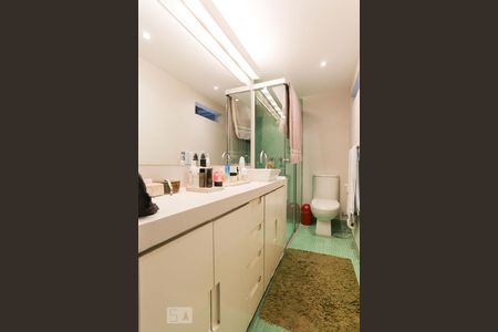 Apartamento à venda com 162m², 2 quartos e 2 vagasBanheiro Suíte 02