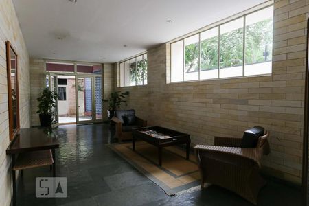 Apartamento à venda com 162m², 2 quartos e 2 vagasHall