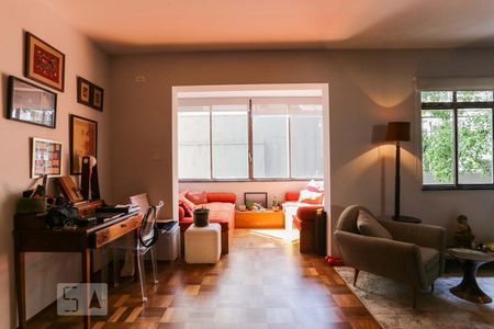 Apartamento à venda com 162m², 2 quartos e 2 vagasSala