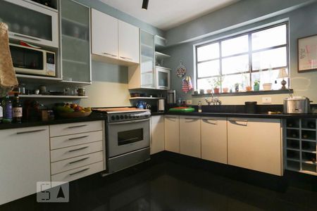 Apartamento à venda com 162m², 2 quartos e 2 vagasCozinha