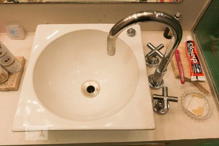 Apartamento à venda com 162m², 2 quartos e 2 vagasBanheiro Suíte 02