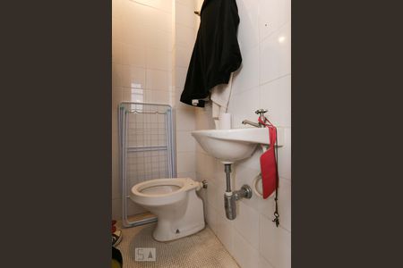 Apartamento à venda com 162m², 2 quartos e 2 vagasBanheiro de Serviço