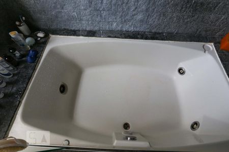 Apartamento à venda com 162m², 2 quartos e 2 vagasBanheiro Suíte 01