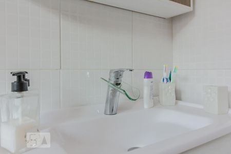 Banheiro de casa à venda com 2 quartos, 75m² em Vila Caraguatá, São Paulo